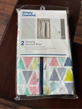 NWT! White Triangle Print Hanging Garment Bags - Set of 2